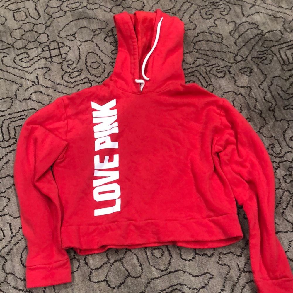 cropped vs red hoodie